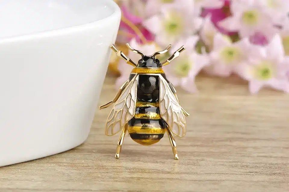 Blucome Cute Insect Fly Bee Brooch Kids Girls Clothes Accessories Gold Color Black Yellow Enamel Brooches Birthday Gifts Jewelry 14