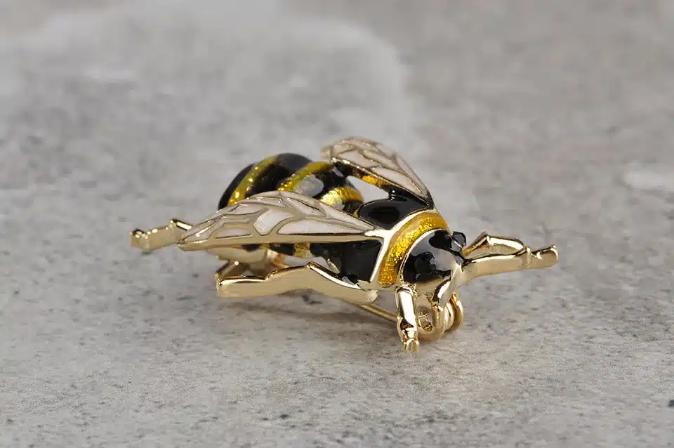 Blucome Cute Insect Fly Bee Brooch Kids Girls Clothes Accessories Gold Color Black Yellow Enamel Brooches Birthday Gifts Jewelry 15