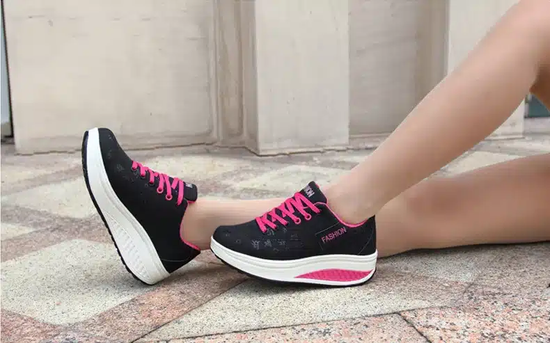 Fashion women sneakers 2018 breathable waterproof wedges platform shoes woman pu leather women casual shoes tenis feminino 22