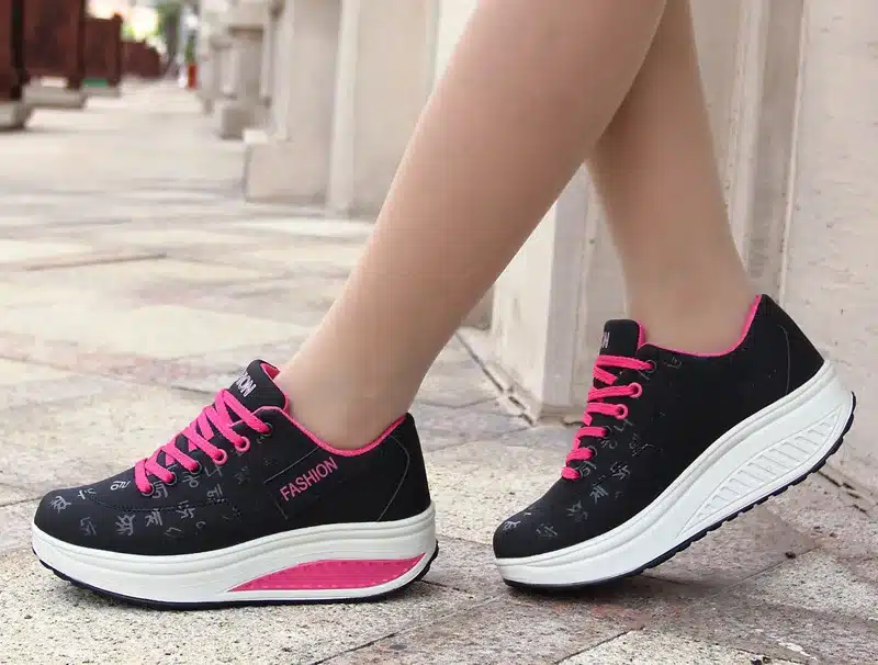Fashion women sneakers 2018 breathable waterproof wedges platform shoes woman pu leather women casual shoes tenis feminino 23