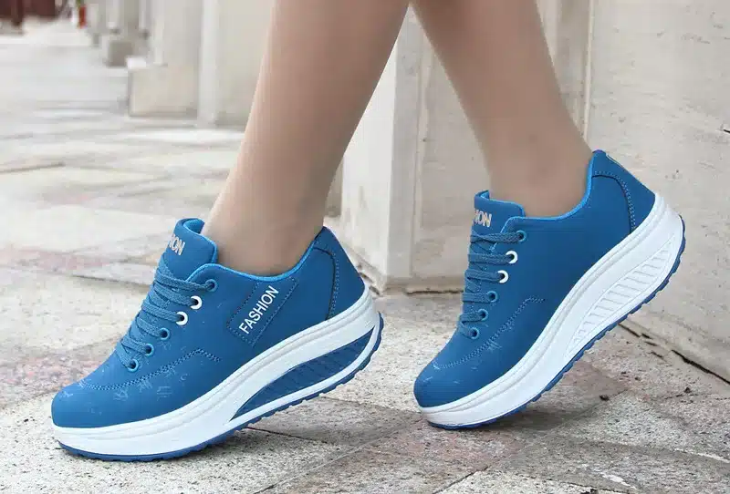 Fashion women sneakers 2018 breathable waterproof wedges platform shoes woman pu leather women casual shoes tenis feminino 25