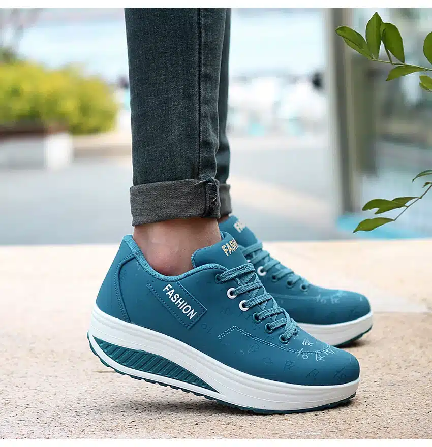 Fashion women sneakers 2018 breathable waterproof wedges platform shoes woman pu leather women casual shoes tenis feminino 27