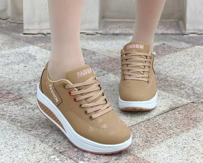 Fashion women sneakers 2018 breathable waterproof wedges platform shoes woman pu leather women casual shoes tenis feminino 28