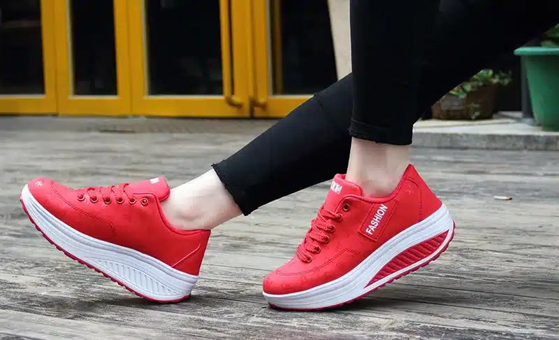 Fashion women sneakers 2018 breathable waterproof wedges platform shoes woman pu leather women casual shoes tenis feminino 32