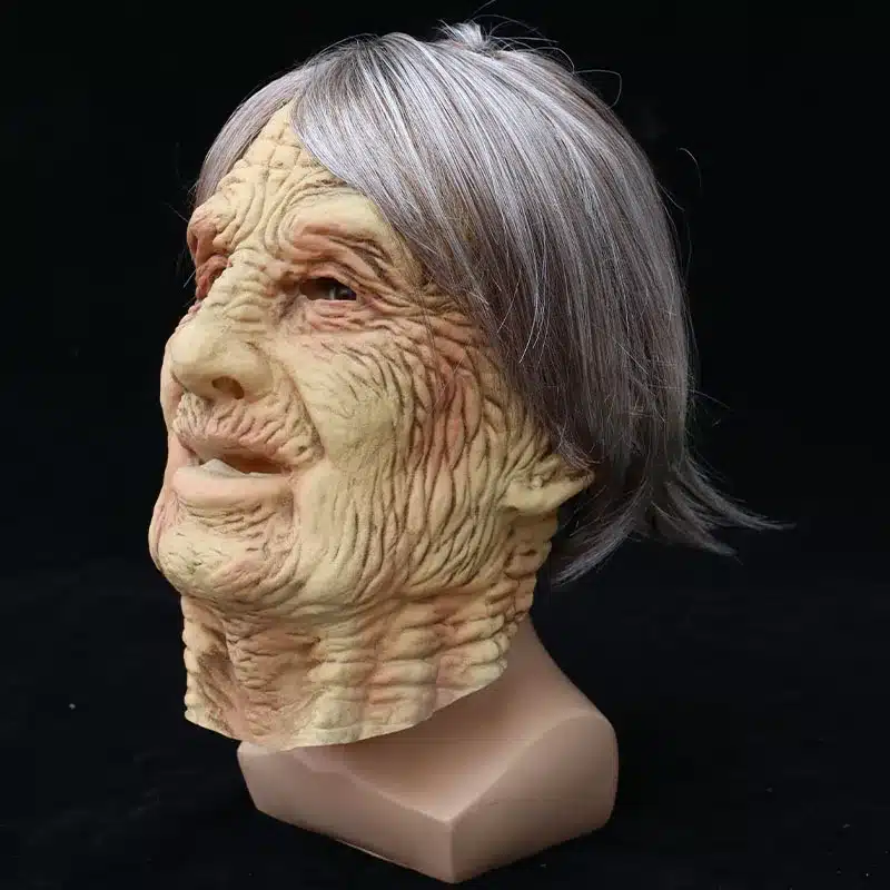 kortsuline vanamehe mask hallide juustega