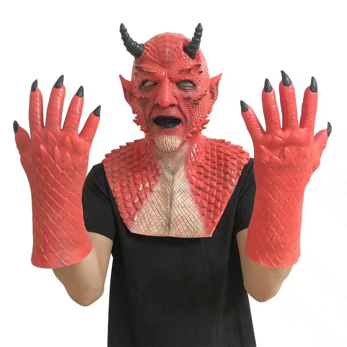 punane lateksist kuradimask ja kindad mustade küüntega