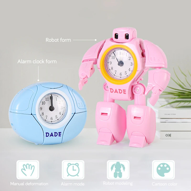 sinine ja roosa robotkujulise äratuskellaga mänguasi, mis on mõeldud lastele