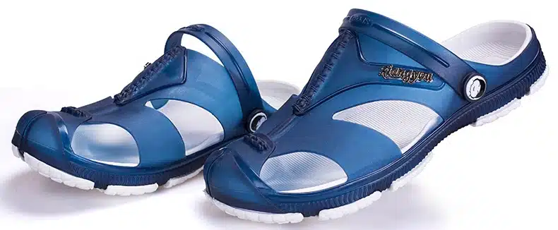 2019 Summer Men's Slippers Clogs Slip-On Garden Shoes Breathable Man Sandals Plus Size Male Beach Shoes Flip Flops Quick Dry 8