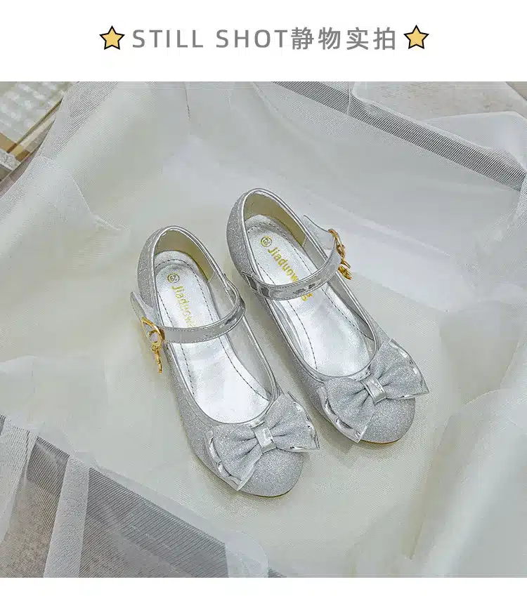 Tüdrukute sandaalid liblikaga | kujundav pilt e-kaubamaja pildikogust