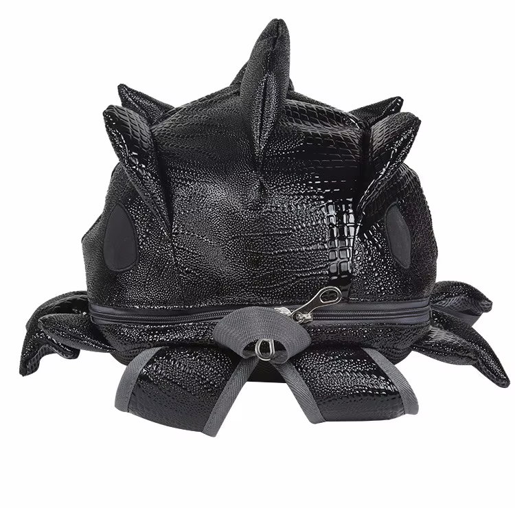 must 3D draakoni kujuline nahkne seljakott