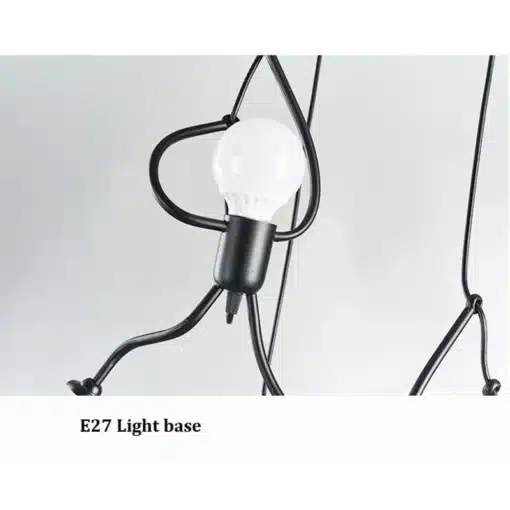 must metallist laelamp minimalistliku kujundusega, millel on ümmargune valge lambipirn