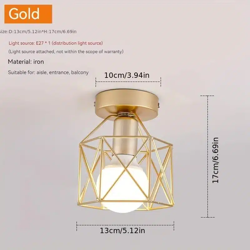 Kuldse tooniga modernne reguleeritava valgusega laelamp, dekoratiivses metallraamis. Sobib ideaalselt koridori või esikusse, lisades ruumile elegantset valgustust.