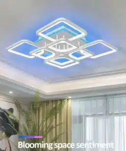 Stiilne nutikas reguleeritav LED laelamp äpi ja puldiga, millel on unikaalne ruutude disain ning heledad ja sinised toonid. Lambi modernne välimus sobib kaasaegsesse ruumi, ripub heleda lae all, otse kunstiteose ja kardinate läheduses.