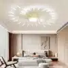 Moodne ja nutikas dimmertatav LED laelühter valgustab maitsekalt sisustatud magamistuba, kus heledad puidust seinapaneelid ja minimalistlik mööbel loovad rahuliku atmosfääri.