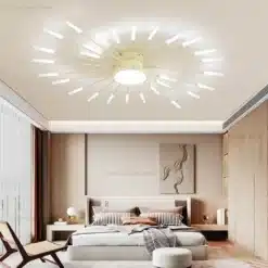 Moodne ja nutikas dimmertatav LED laelühter valgustab maitsekalt sisustatud magamistuba, kus heledad puidust seinapaneelid ja minimalistlik mööbel loovad rahuliku atmosfääri.