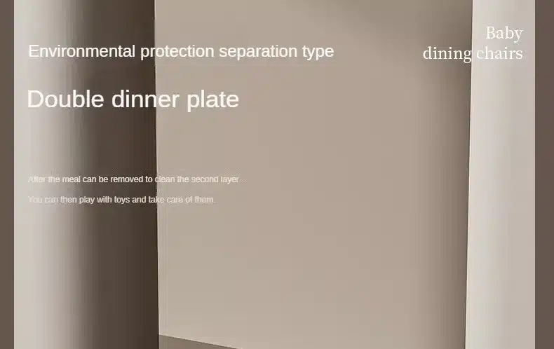 Kerge kokkupandav beebide söögitool koos topelt söögiplaadiga, neutraalses toonis ja minimalistliku disainiga taustal.