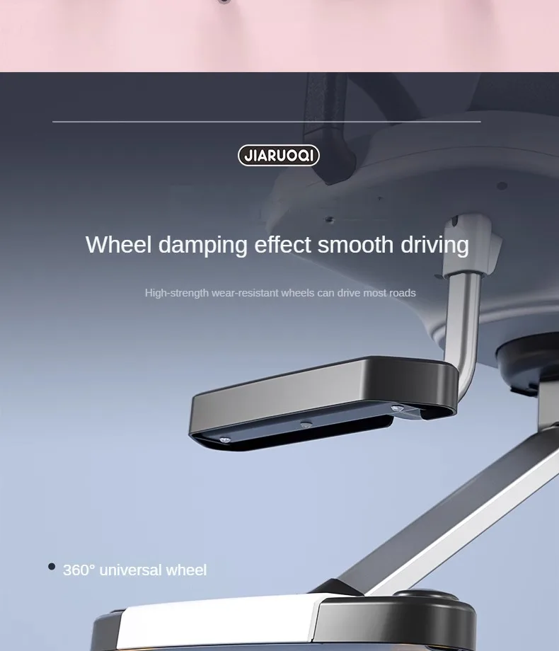 Kerge kahekohalise päikesevarjuga laste jalutuskäru musta ja halli tooni 360 kraadi pöörlev ratas detailvaates. Ratas on kasutatud sujuvaks liikumiseks erinevatel teedel.