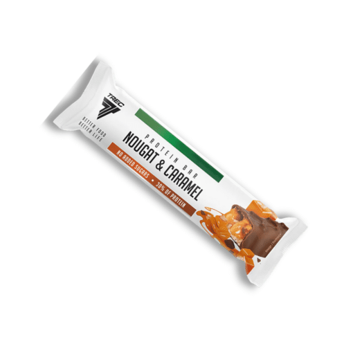 Valgubatoon karamelli ja nugatiga sportlastele 46g | E-pood Tootemaailm Valgubatoon TREC PROTEIN BAR NOUGAT & CARAMEL, 46g, mille pakend on valge ja roheline ning näitab šokolaadi ja karamelli graafikat, asetseb hallil taustal.