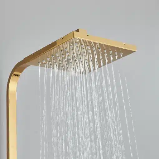 Duššisegisti seinale, vihmadušš ja käsidušš komplekt | E-pood Tootemaailm Elegantne kuldse värviga vihmadušš, mis kinnitatakse seinale, pakub luksuslikku ja ühtlast veevoolu. Seal on näha ka veetilkasid, mis loovad spaa-sarnase kogemuse hallil taustal.