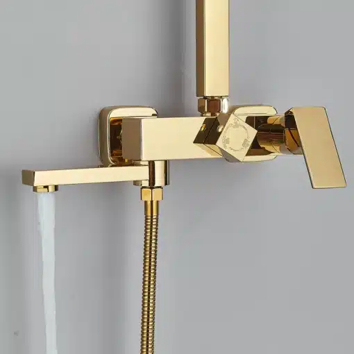 Duššisegisti seinale, vihmadušš ja käsidušš komplekt | E-pood Tootemaailm Seinale kinnitatav kuldse tooniga duššisegisti, mis sisaldab vihmadušši ja käsidušši voolikut hallil taustal.