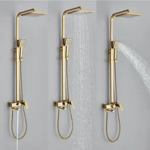 Duššisegisti seinale, vihmadušš ja käsidušš komplekt | E-pood Tootemaailm Kuldsest viimistlusest duššisegisti seinale, koos vihmaduši pea ja käsidušši komplektiga, halli taustal. Dušikomplekt on fikseeritud seinale, esitledes kolme veejoa võimalust, elegantselt kombineerides disaini ja funktsionaalsust.