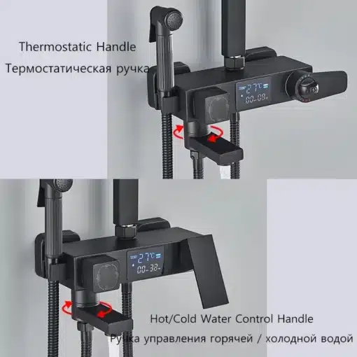 Messing dušisegisti termostaadi ja led displeiga | E-pood Tootemaailm Messingist dušisegisti koos termostaadi ja led displeiga, mustal taustal. Segistil on temperatuuri reguleerimise nupp ja digitaalne ekraan, mis näitab vee temperatuuri. Segisti kõrval on kaks kroomitud dušiotsikut ja voolikud.