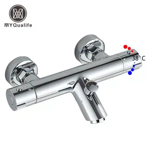 Termostaatiline dušisegisti vannituppa kombineeritud kraaniga | E-pood Tootemaailm Läikiv, kroomitud termostaatiline dušisegisti vannituppa kombineeritud kraaniga, millel on täpsed temperatuuri reguleerimise märgised ja moodne disain. Taustal neutraalne valge sein.