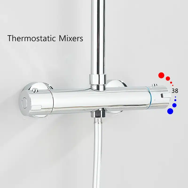 Kaunis roostevabast terasest dušisegisti komplekt kahe käepidemega, millel on 8-tolline vihmadušš. Lainetab halli seina taustal ja toonib vett vastavalt temperatuurile, et pakkuda täiuslikku dušikogemust.