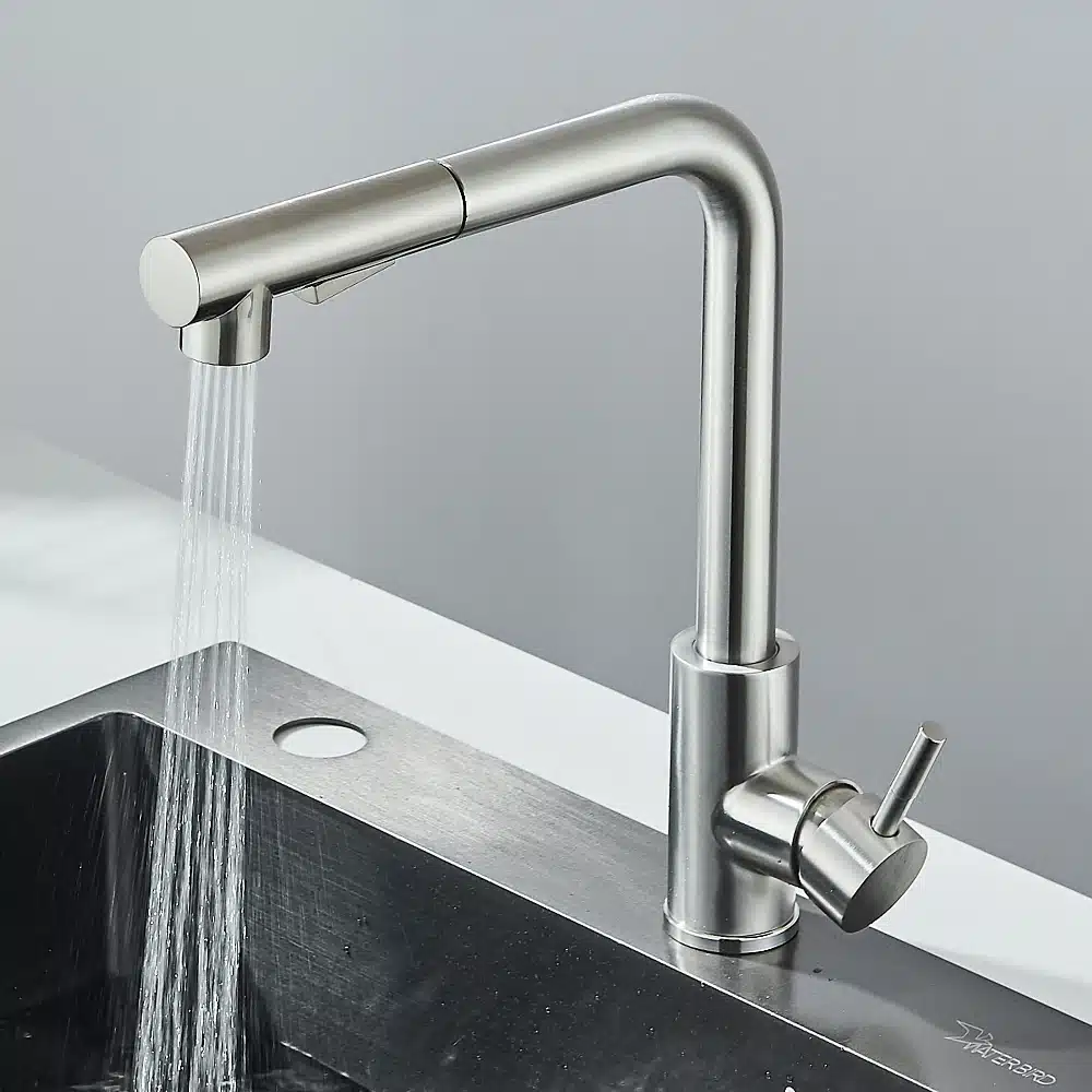 Köögivalamu kraan kõrge rõhuga roostevabast terasest, kuum ja külm vesi | kujundav pilt e-kaubamaja pildikogust