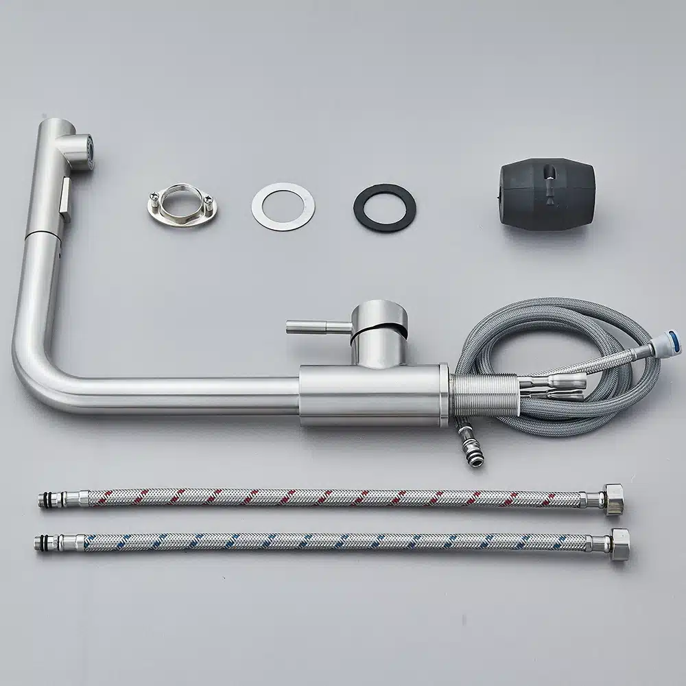 Köögivalamu kraan kõrge rõhuga roostevabast terasest, kuum ja külm vesi | kujundav pilt e-kaubamaja pildikogust