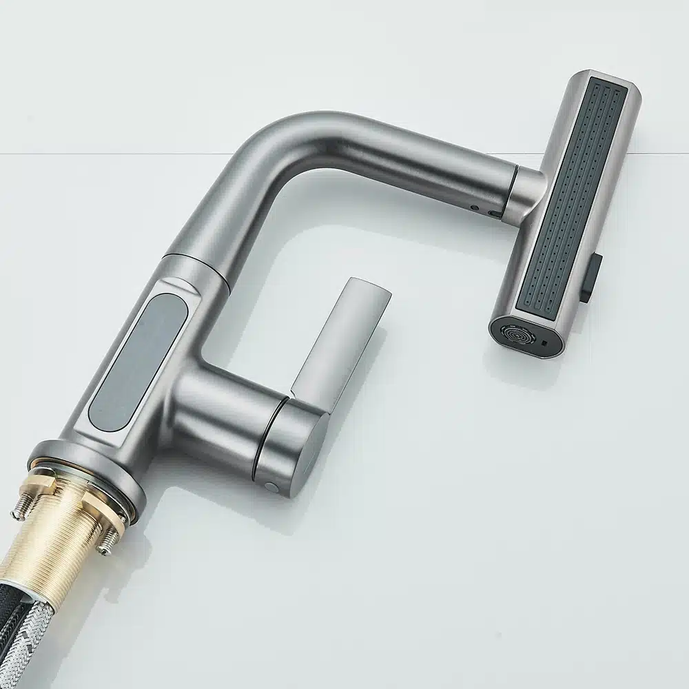 Moodne vannitoa kraan digitaalsete temperatuurinäidikutega | kujundav pilt e-kaubamaja pildikogust