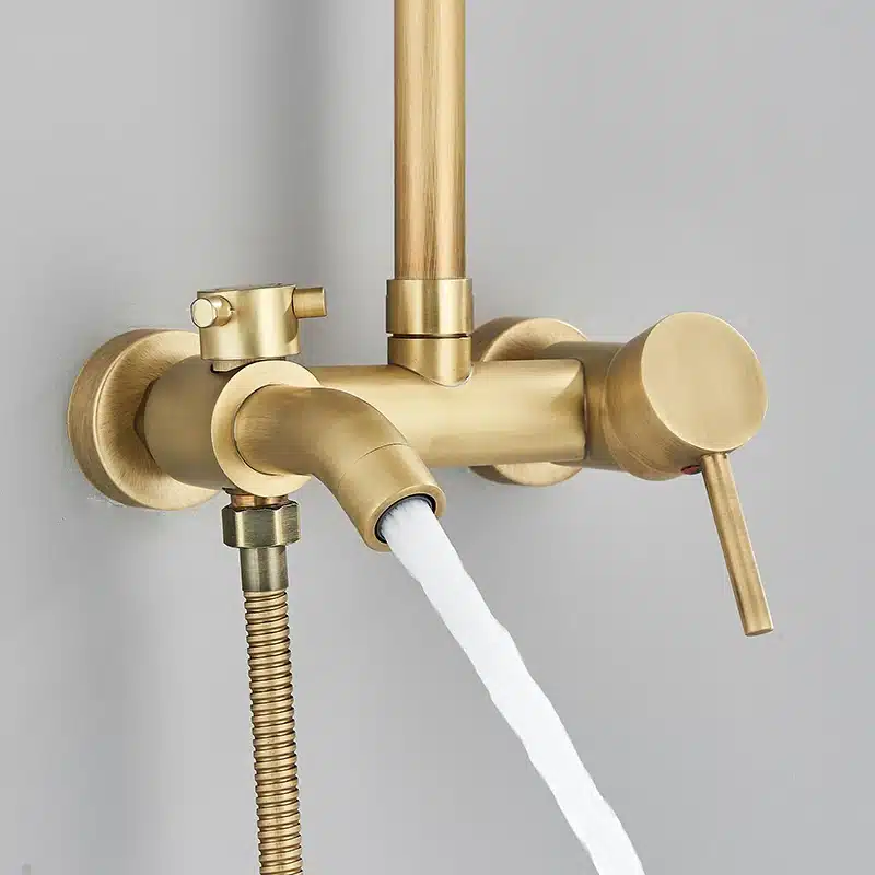 Vana messingist vihmasadu dušikomplekt seinakinnitusega | kujundav pilt e-kaubamaja pildikogust