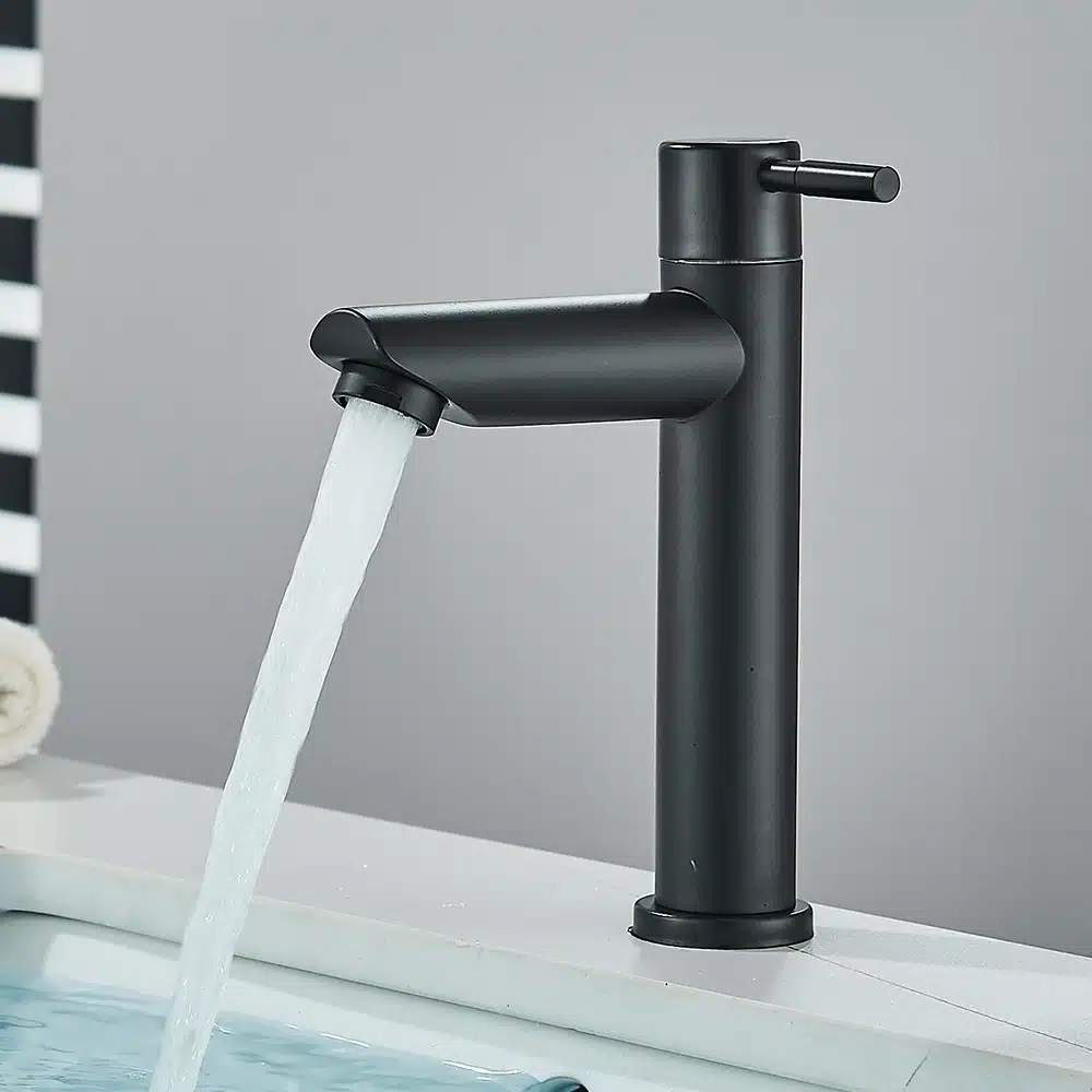 Vannitoa külm veepump kraan ühe käepidemega | kujundav pilt e-kaubamaja pildikogust