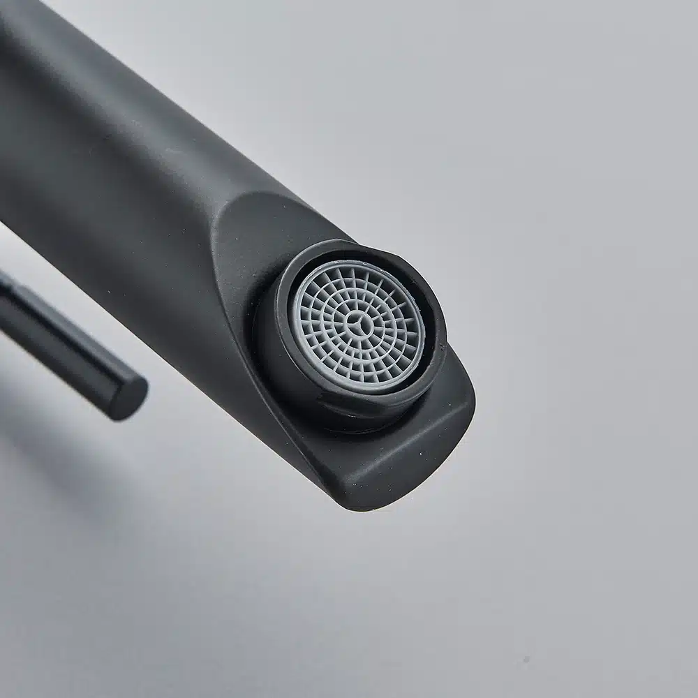 Vannitoa külm veepump kraan ühe käepidemega | kujundav pilt e-kaubamaja pildikogust