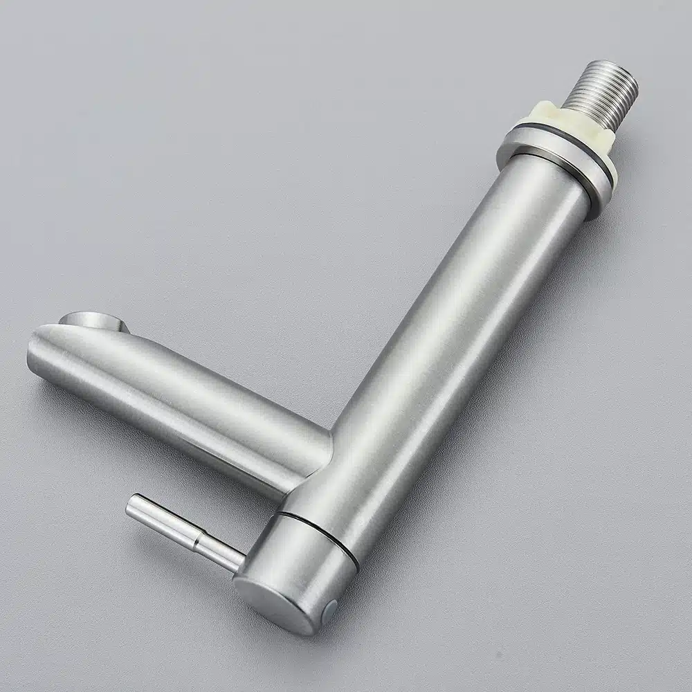 Vannitoa külm veepump kraan ühe käepidemega | kujundav pilt e-kaubamaja pildikogust