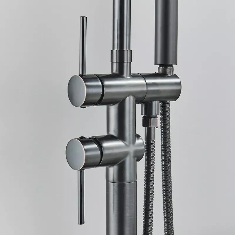 Põrandale paigaldatav vannisegisti käsidušiga | kujundav pilt e-kaubamaja pildikogust