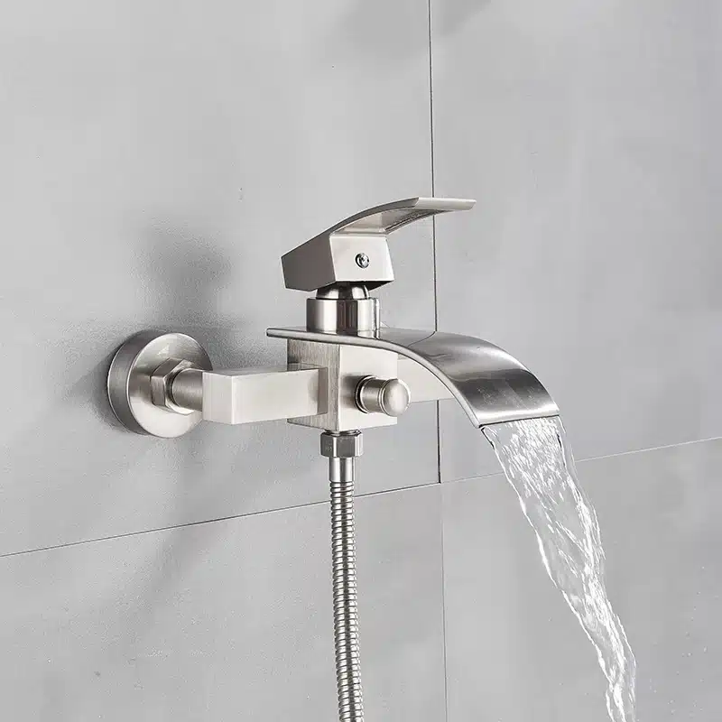 Must vannitoasegisti kahe funktsiooniga, seinakinnitusega | kujundav pilt e-kaubamaja pildikogust