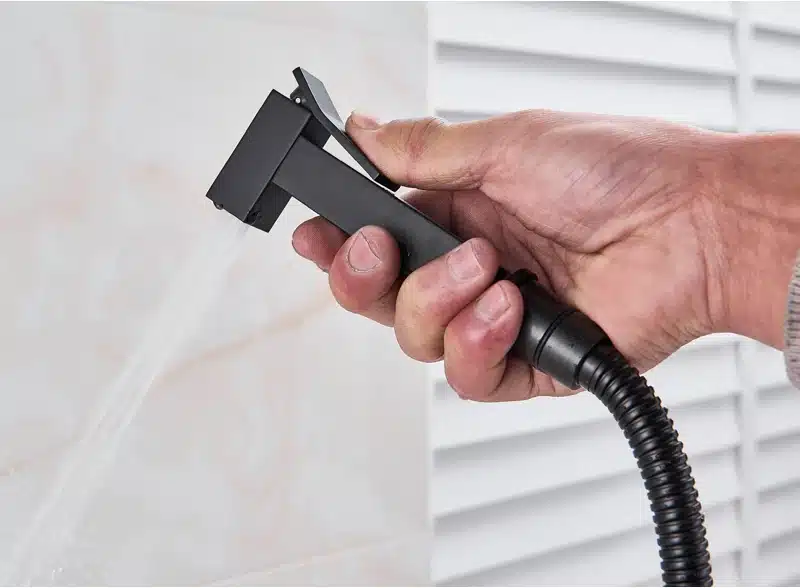 Disain dušisegisti külma ja sooja veega | kujundav pilt e-kaubamaja pildikogust