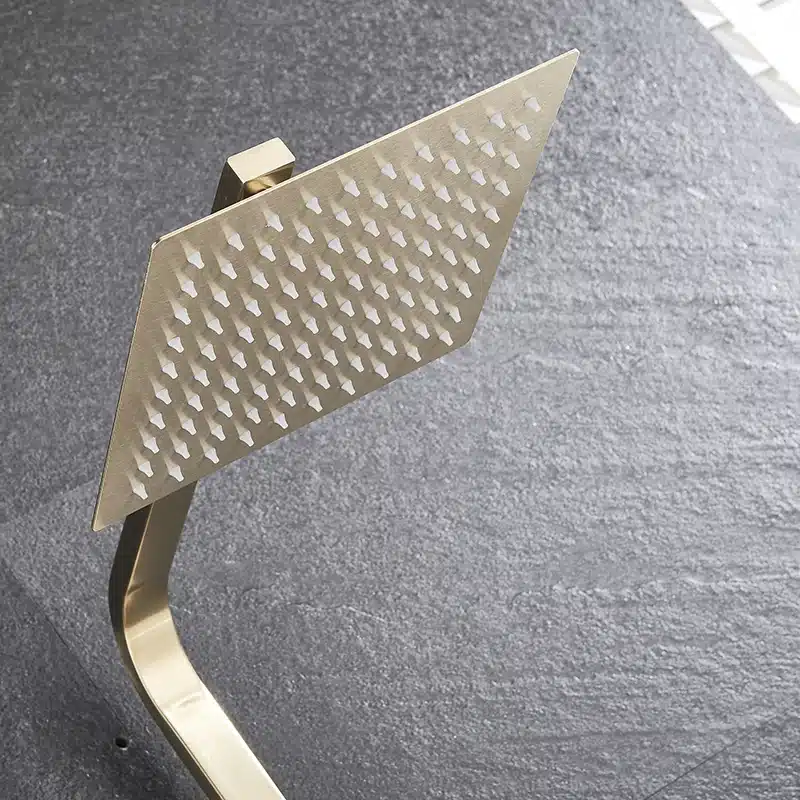 Luksuslik duššisegisti vihmadušipea ja käsidušiga vannitoa komplekt | kujundav pilt e-kaubamaja pildikogust