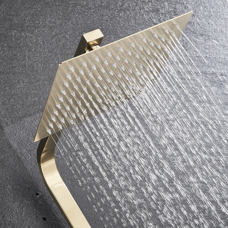 Luksuslik duššisegisti vihmadušipea ja käsidušiga vannitoa komplekt | kujundav pilt e-kaubamaja pildikogust