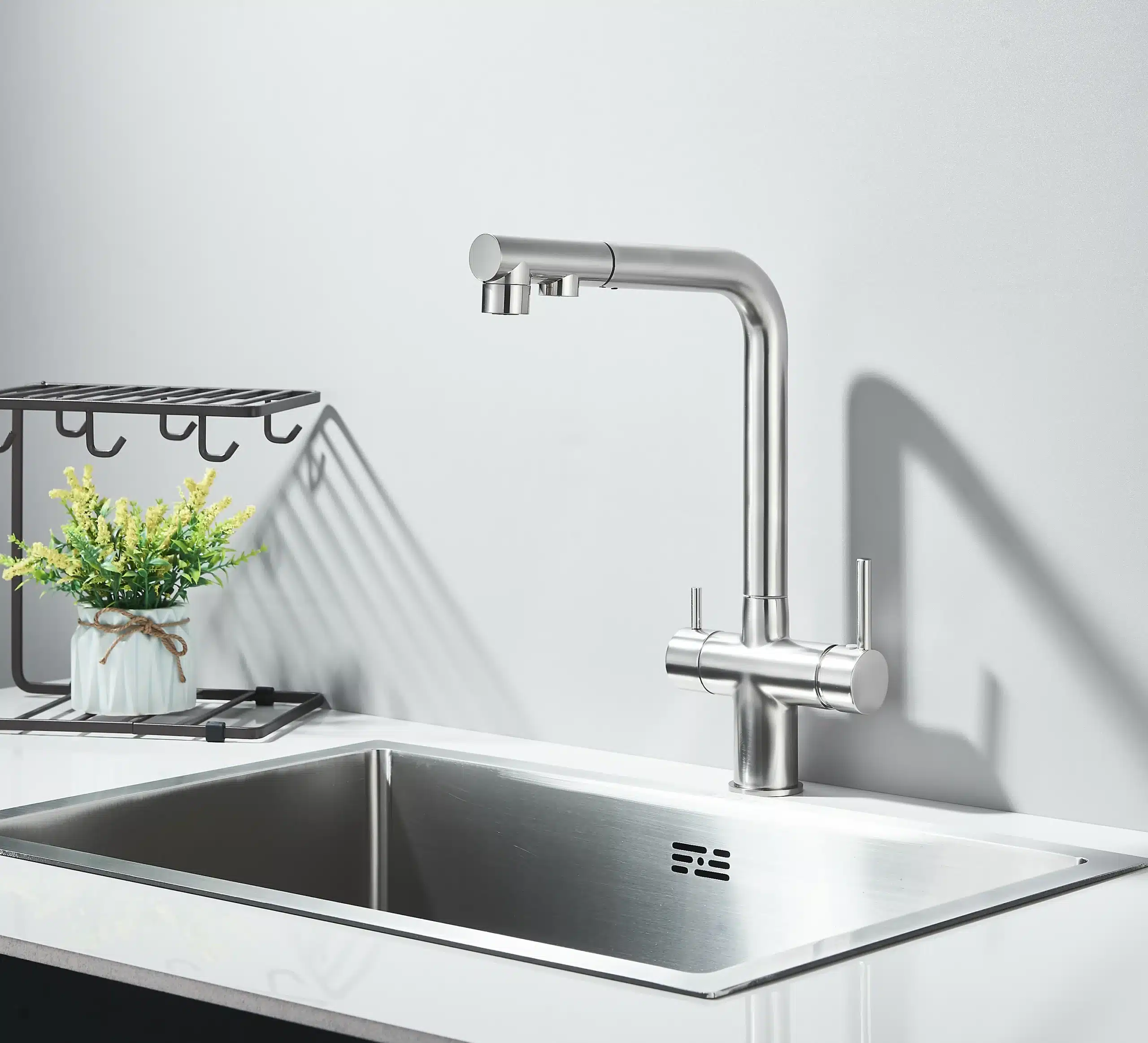 Köögisegisti kuuma ja külma veega, 360° pööratav, filtriga | kujundav pilt e-kaubamaja pildikogust