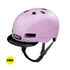 Laste kiiver NUTCASE LITTLE NUTTY, Mo' Violets MIPS XS roosas värvitoonis, millel on musta värvi reguleeritav rihm ja läikiv turvaline disain ning kaitseloori muster.