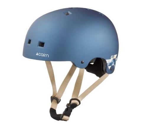Rattakiiver Cairn EON linnakasutuseks, sinine M | E-pood Tootemaailm Sinine linnakiiver CAIRN EON Matte Metallic Night (M) peenelt kaardus profiiliga, matte viimistlusega ning stiilse disainiga. Kiivri esiküljel on õhutusavad ja hõlpsasti reguleeritavad rihmad pruunikast materjalist.
