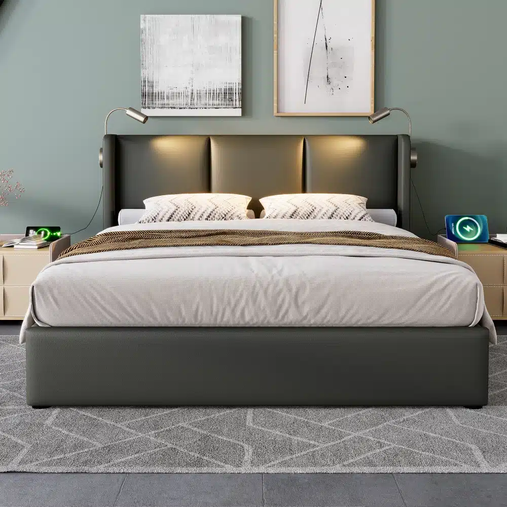 Kaheinimesevoodi panipaigaga ja peatsiga 160x200 cm, millel on elegantne tumehall polsterdus. Voodil on pehme peats ja avar panipaik. Taustaks on kaasaegne magamistuba kunstilise seinakaunistusega.