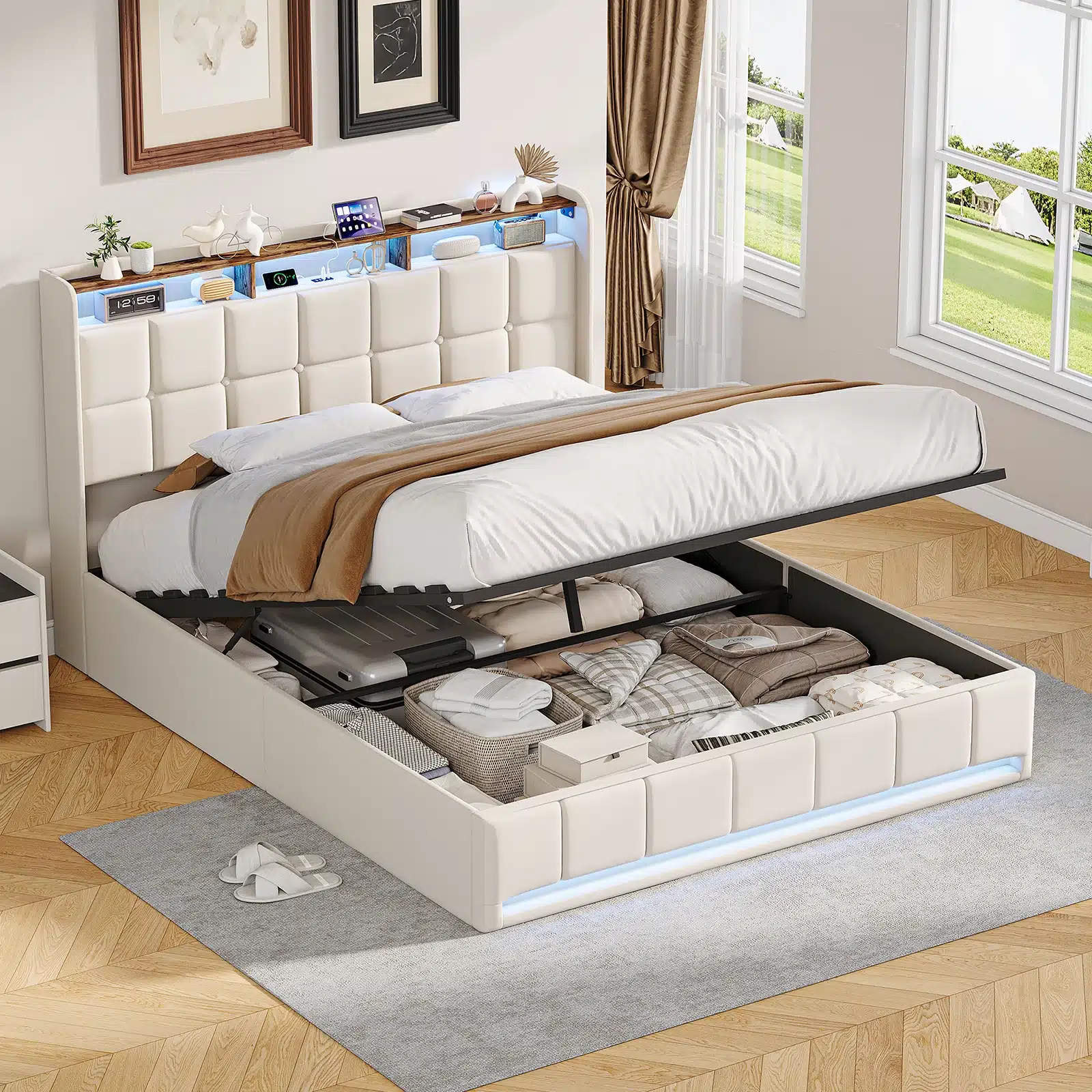 Voodi panipaigaga 140x200, velvetist viimistlusega ja integreeritud LED valguse ning USB laadimisvõimalusega, tõstetav madratsiosa avatud panipaigaga, valget tooni magamistoas.