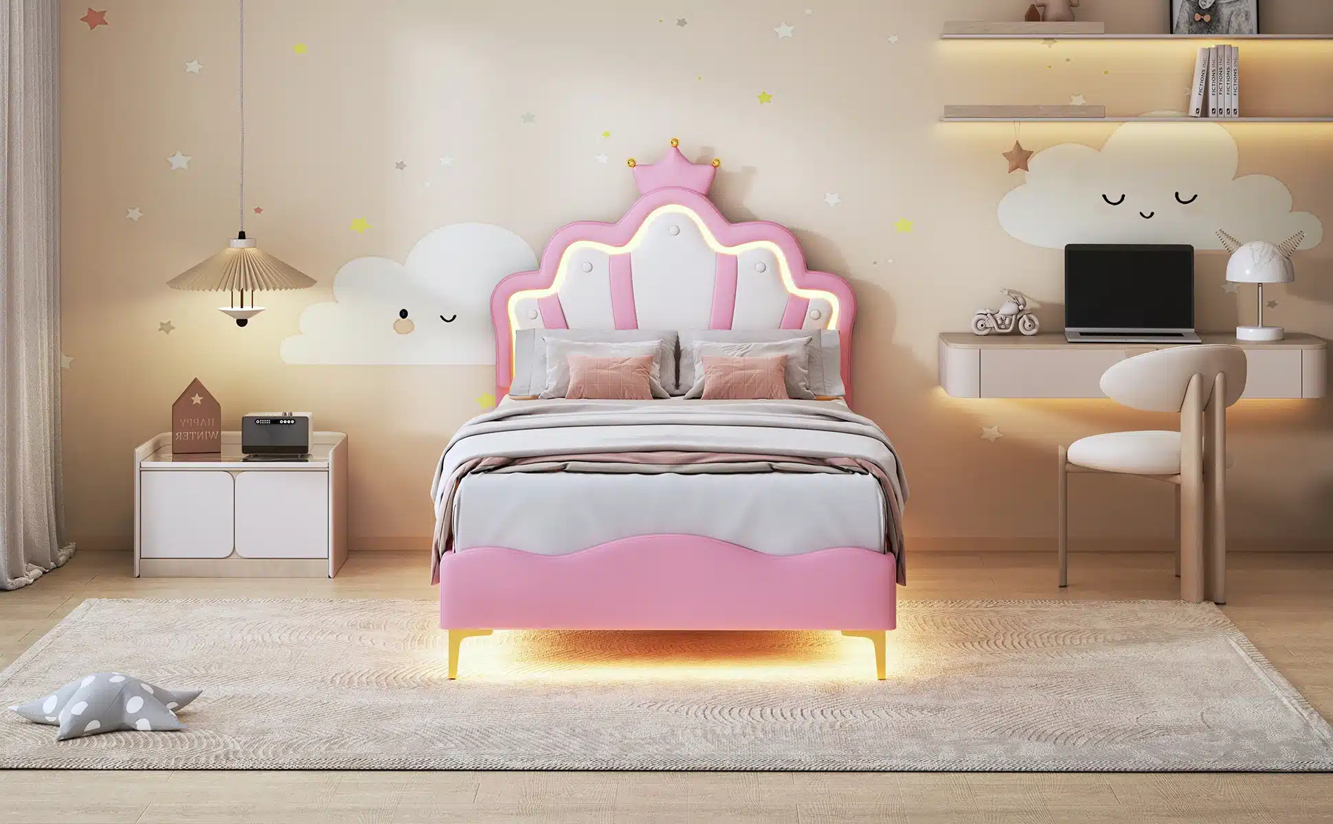 Roosa tüdrukute voodi LED valgustusega, suurusega 90x200 cm, asetatud stiilsesse lastetuppa. Taustal on neutraalsetes toonides seinad koos pilvemaalingute ja sisseehitatud riiulitega.