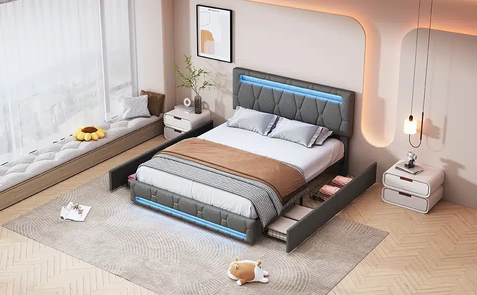 Kaheinimesevoodi 160x200 pesukastidega ja LED-valgustusega, halli värvi, modernse disainiga magamistoas koos elegantsete dekoratsioonide ja hubase valgusega.