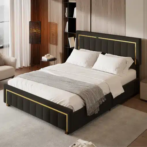 Stiilne ja kaasaegne polsterdatud voodiraam 140x200 cm musta velvetkanga ja panipaigaga, paikneb elegantses magamistoas soojades pruunides toonides puidust seina ja neutraalse vaibaga.