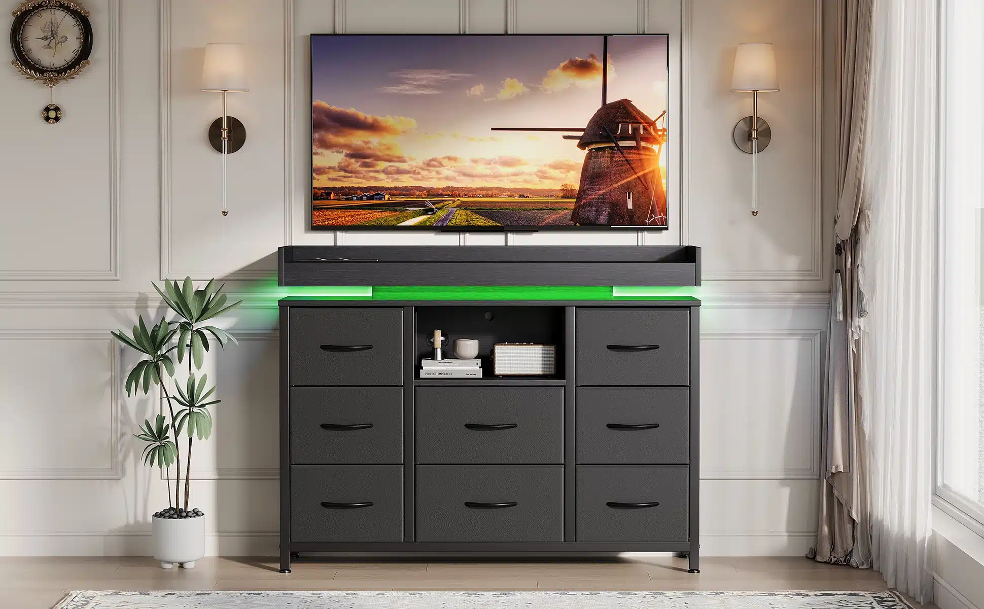 Kvaliteetne must kummut LED valgustusega, kaheksast sahtlist koosnev, millel on sisseehitatud USB laadimisport. Elegantne ja kaasaegne disain vastandub heledale seinataustale ja on kaunistatud rohelise LED-valgusega.