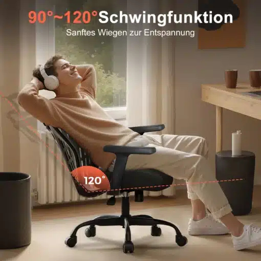 Kontoritool ergonoomiline võrkkattega reguleeritavad käetoed | E-pood Tootemaailm Isik istub mugavalt kontoritoolil, millel on ergonoomiline võrkkate ja reguleeritavad käetoed, heledas toas, nautides lõõgastavat hetke.